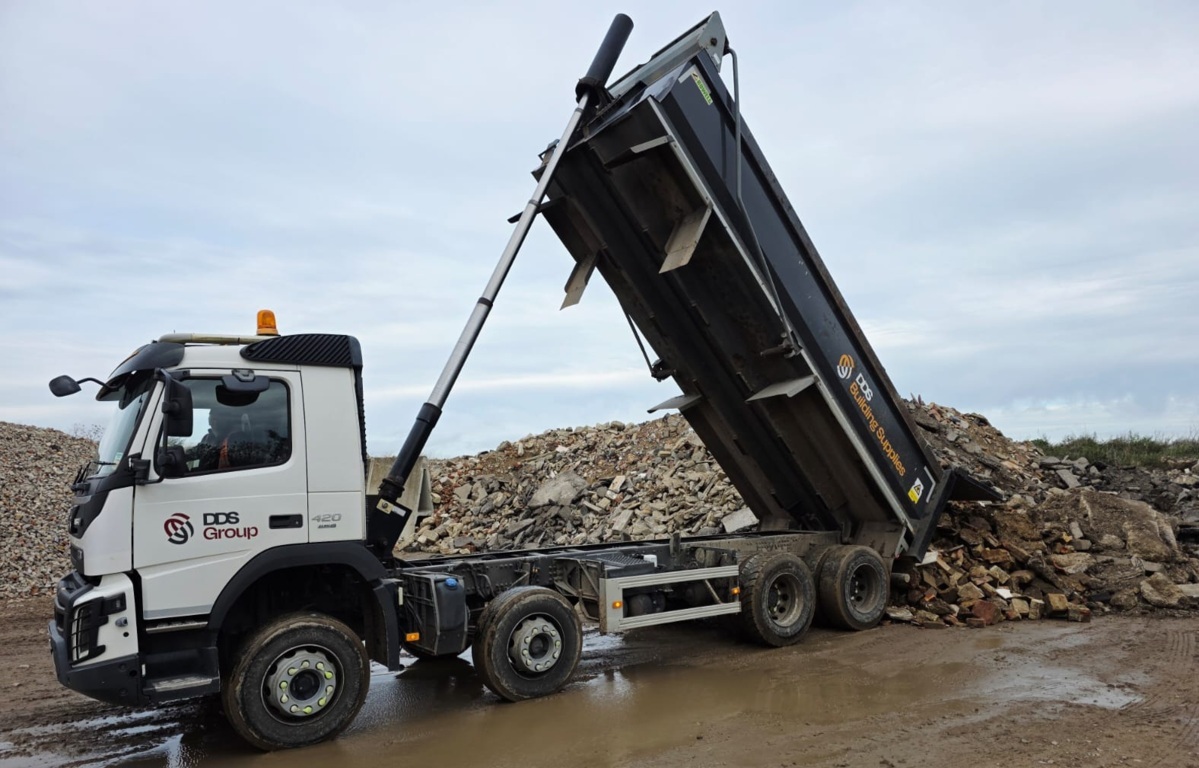 DDS Building Supplies - Services - Tipper
